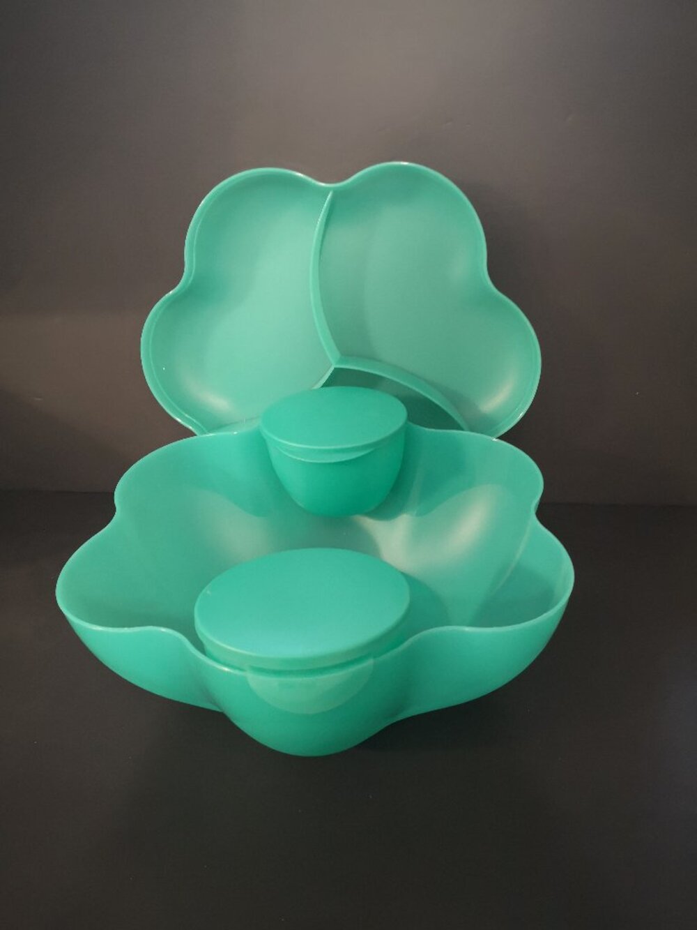 Tupperware Chip 'N Dip Large Teal Green Serving Set w/ Cover & 2 Dip Bowls